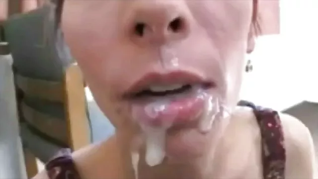 一個黑人指甲，我的貓的黑色部分在兩個