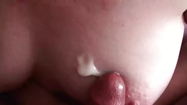 我看著我的兒子在洗澡時抽搐了